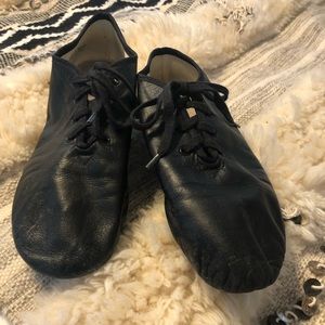 Jazz dance shoes